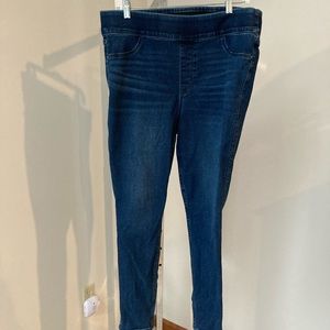 Old Navy Rockstar super skinny jeggings